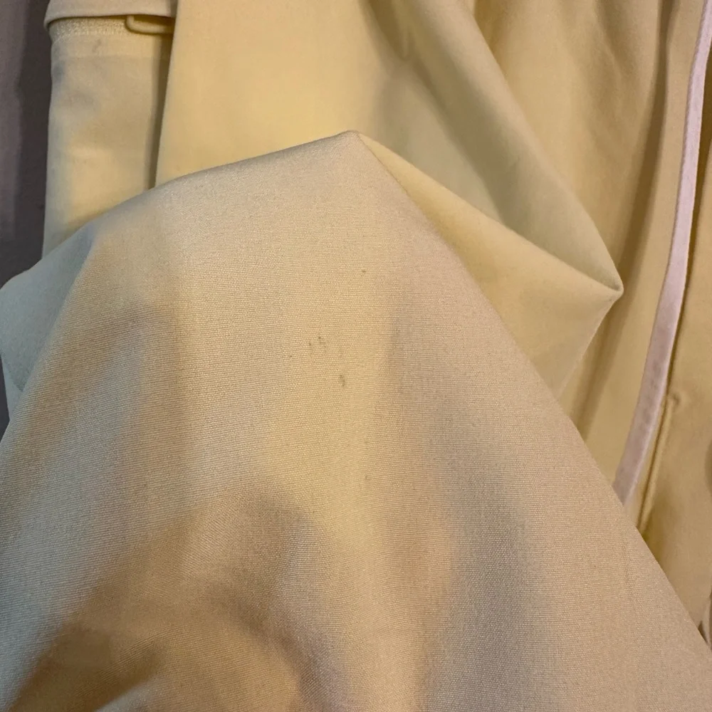 lululemon athletica 5” pool short Yellow Swim Trunks - Picture 3 of 6